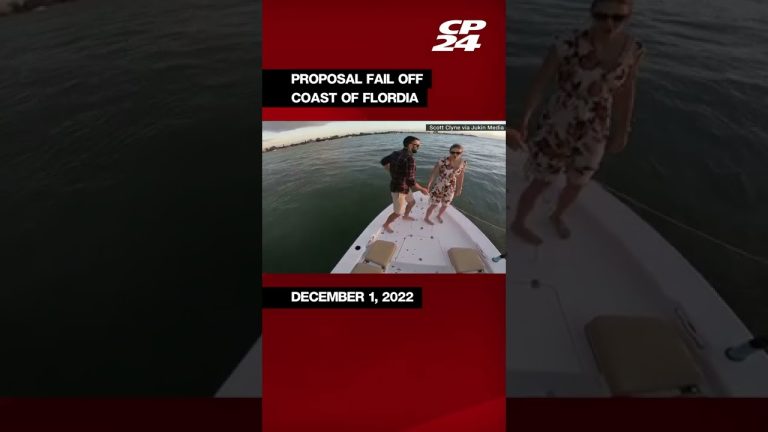 Couple on boat, proposal fail, Florida coast
