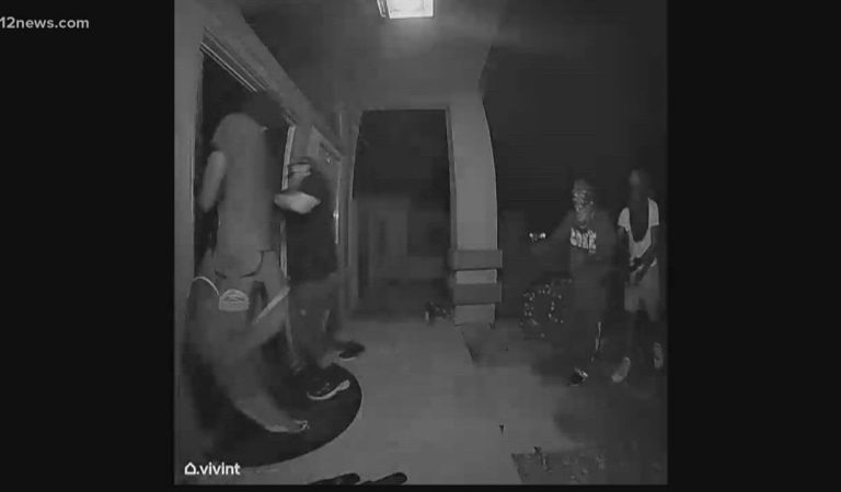 Phoenix homeowner fires gun at robbery suspects breaking into home