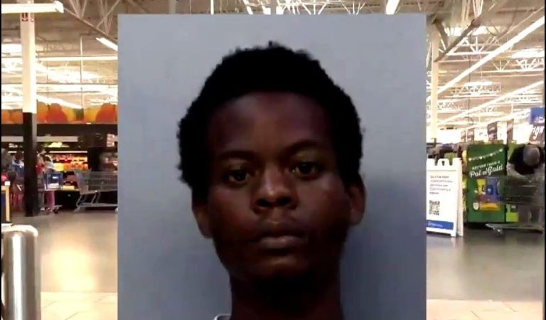 Video shows good Samaritans tackling man sexually assaulting woman in Walmart Video shows good Samaritans tackling man sexually assaulting woman in Walmart